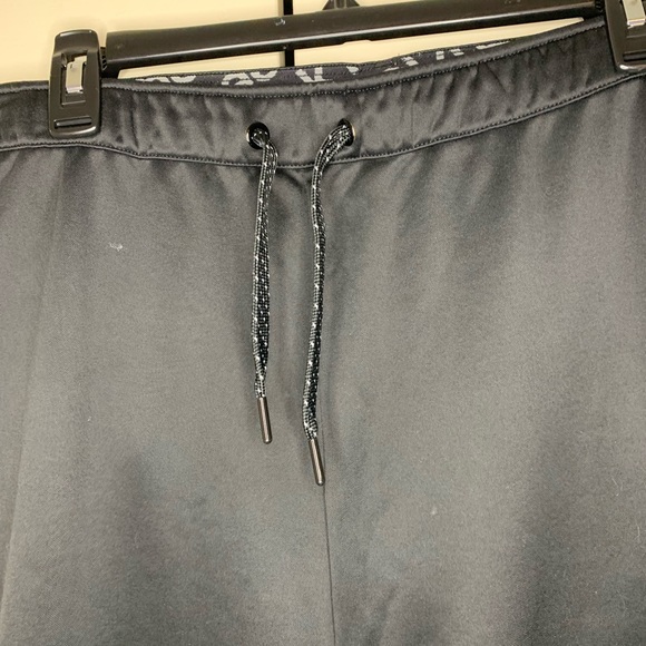 Women’s Black Reebok Fleece-Lined Sweatpants - Picture 2 of 5